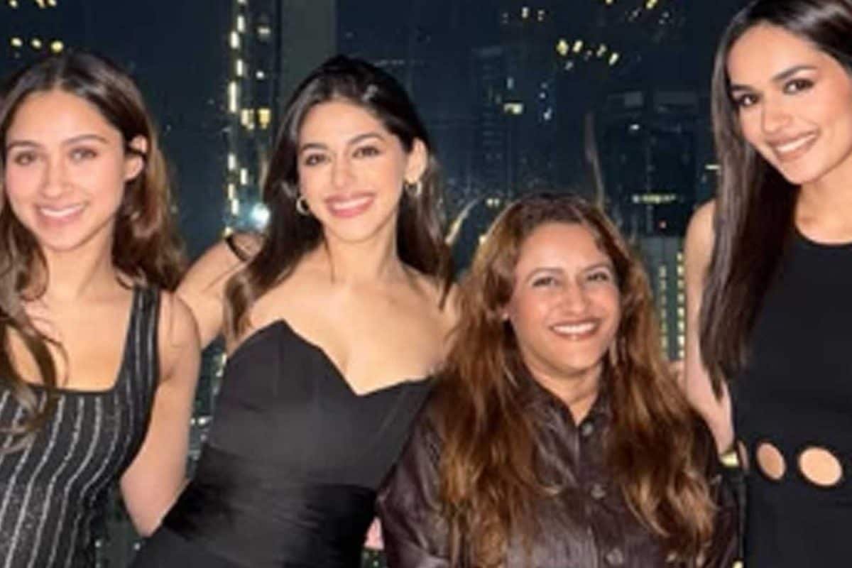 Fans Can’t Get Enough Of Alaya F And Manushi Chhillar’s Chic Girls’ Night Look
