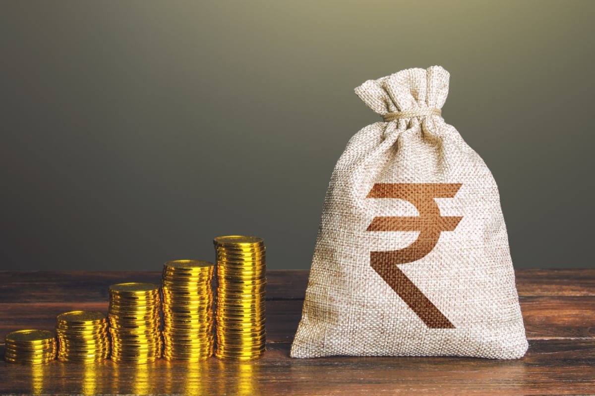 Want Higher Returns Than FDs? Here Are 5 Investment Options Worth Considering