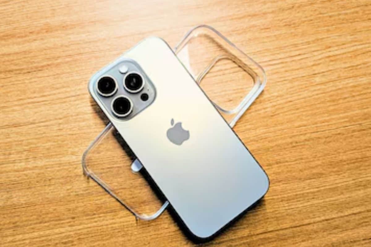 धड़ल्ले से मार्केट में आ रहे नकली iPhone, ऐसे पहचाने आपका वाला असली है या नहीं