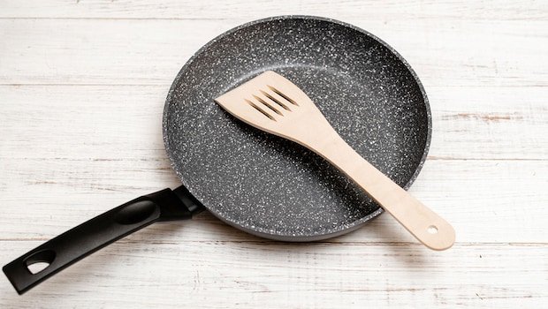 Non-Stick Pans: Are They Worth It For Daily Cooking? 5 Pros And Cons To Consider