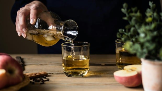 5 Fun And Refreshing Ways To Use Store-Bought Apple Juice This Summer