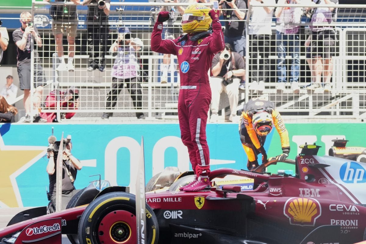 Lewis Hamilton Dominates Chinese Grand Prix Sprint For First Ferrari Win