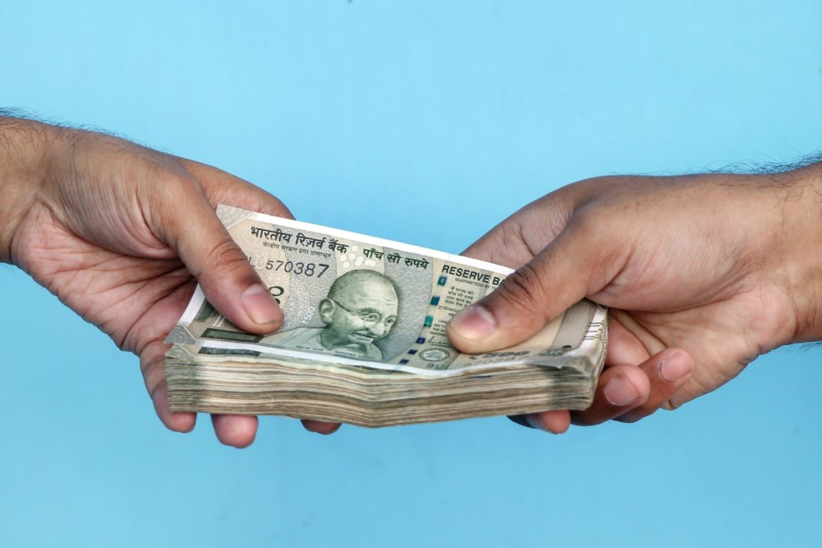 Women Borrowers Up 22%, 42% of Loans Used for Consumption: NITI Aayog Report