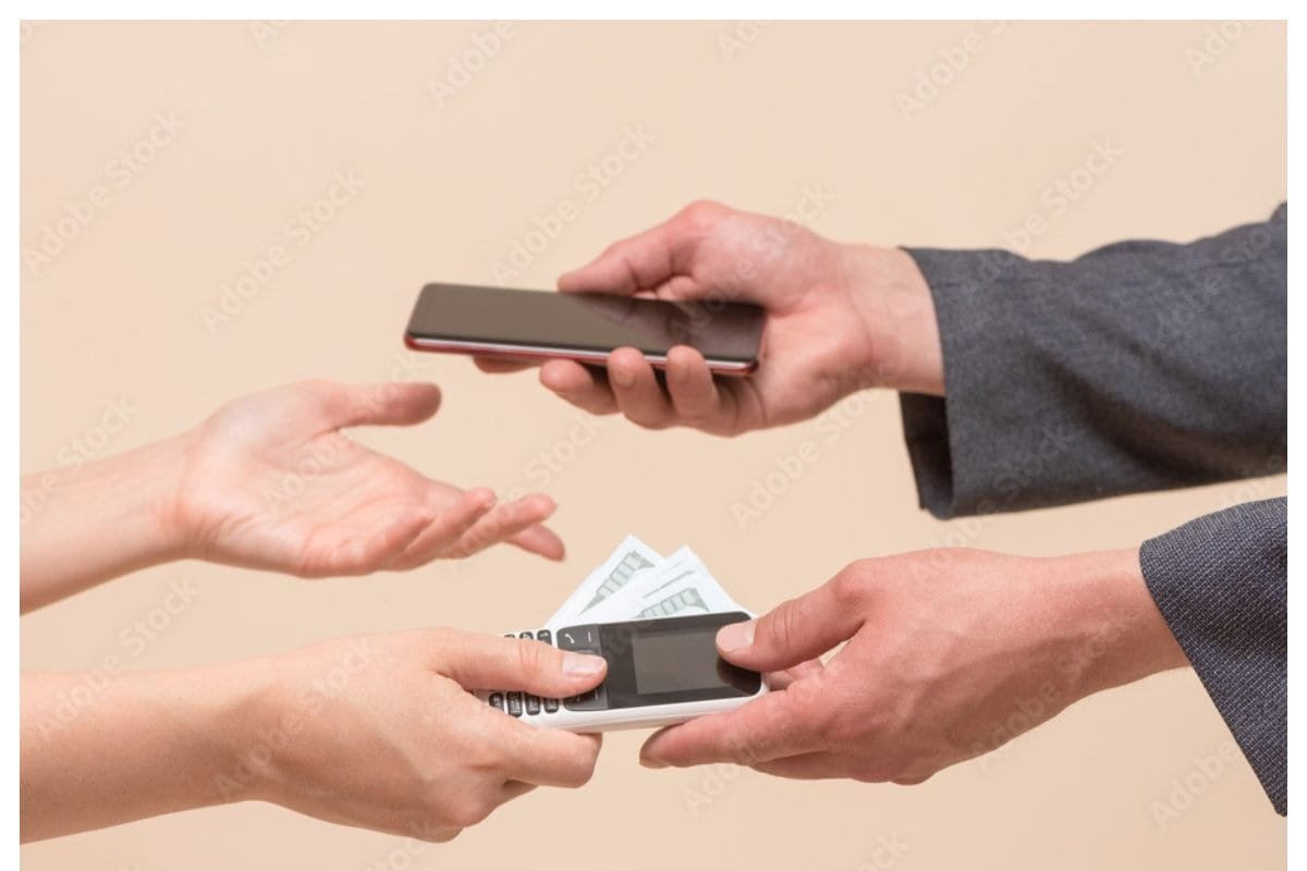 एक्‍सचेंज में पुराने फोन लेकर क्‍या करती हैं कंपन‍ियां? 99% नहीं जानते