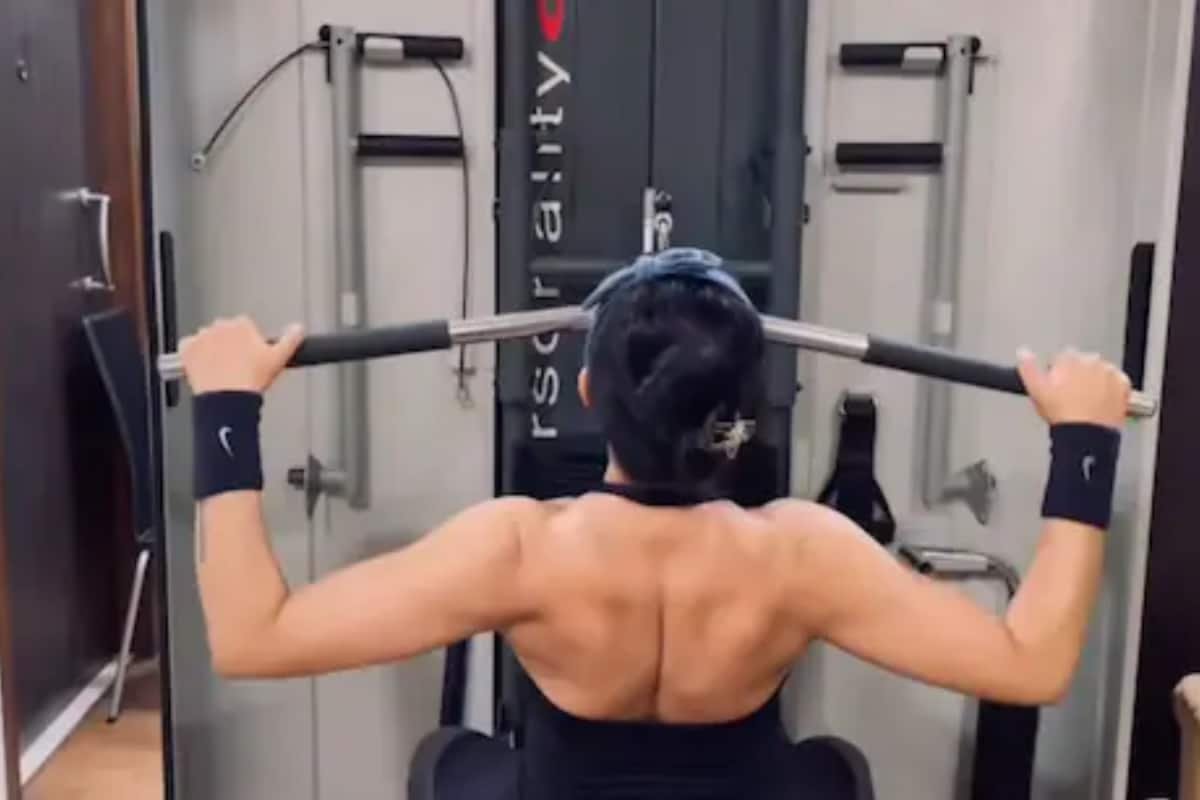 She Won Miss Universe At 18 In Sarojini Nagar Clothes, Survived 95% Heart Blockage, Fell In Love With A Man 15 Years Younger