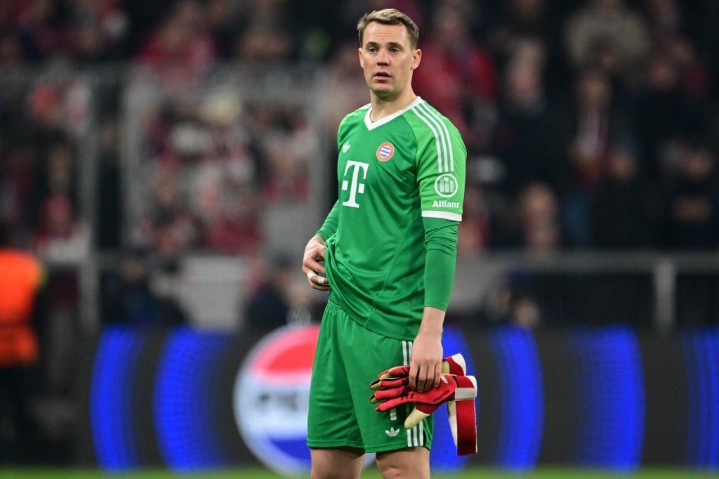 Bayern Munichs Manuel Neuer Sidelined After Costly Celebration