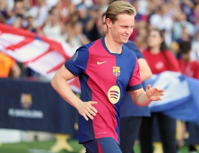 De Jong Revival Helping Barcelona Dream As Borussia Dortmund Visit
