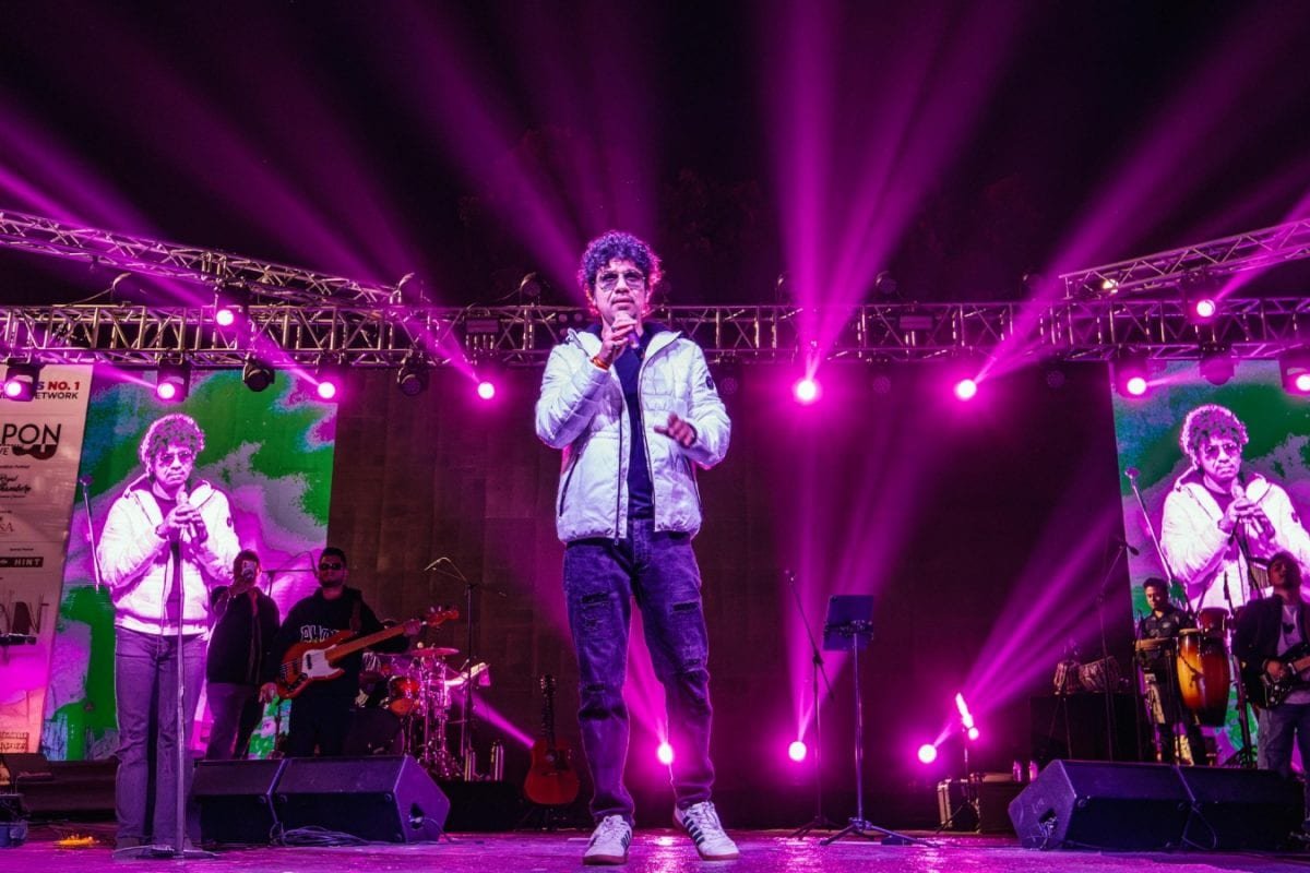 Singer Papons Mesmerizing Live Show In Delhi On Valentines Day Left Fans Impressed | See Here