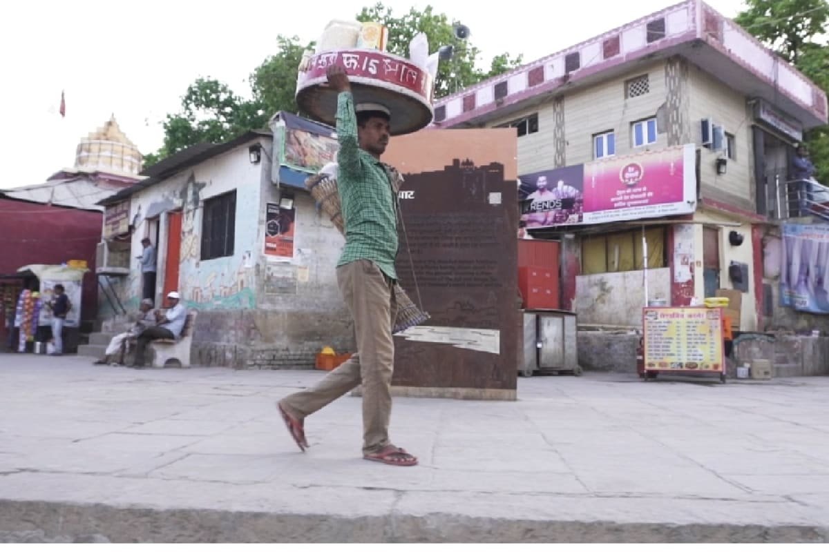 PM SVANidhi Scheme: Street Vendors To Get Loans Up To Rs 90,000 Without Collateral; How To Apply?