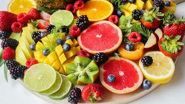 5 Fruits That Can Keep Your Heart Healthy