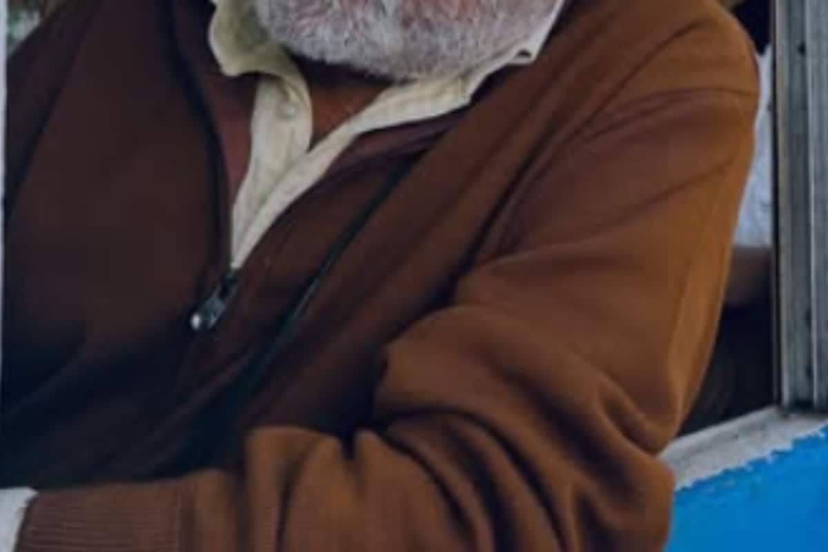 This Bollywood Actor Once Washed Utensils For Rs 150, Now Owns A Rs 4.95 Crore Home