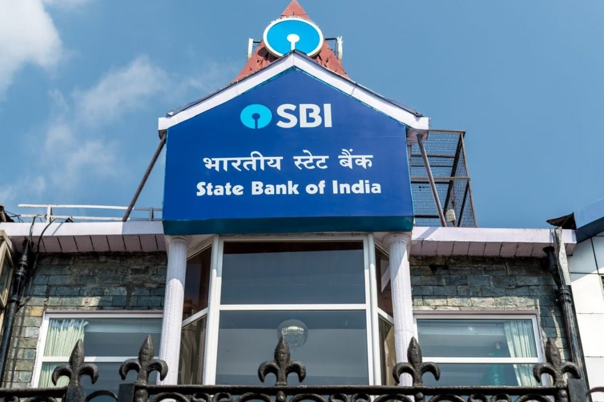 SBI Clerk Salary 2025: Basic Pay, HRA, Dearness Allowance And Other Details