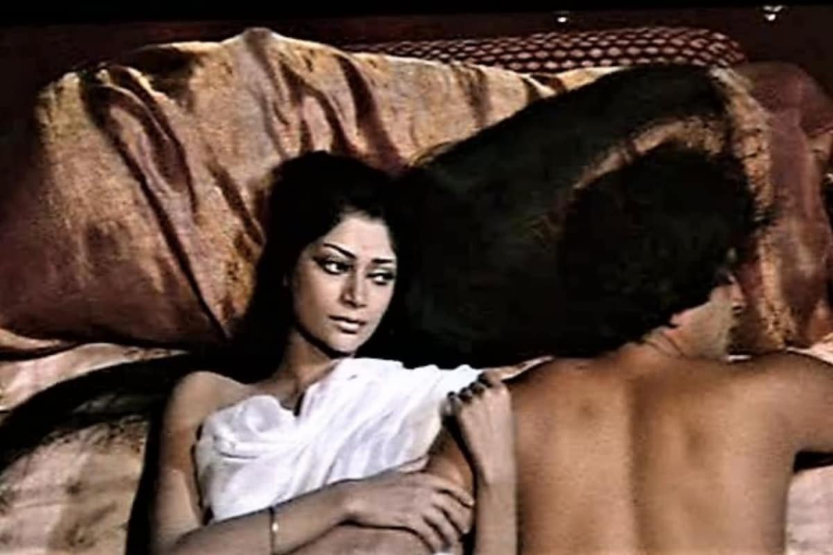 At 17, Simi Garewal Fell In Love With A 69-Year-Old Maharaja, Was Linked To 2 Kapoors