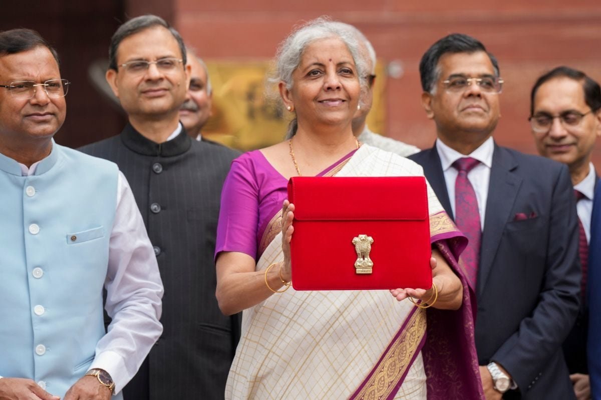 Budget 2025 Expectations: Rs 10 Lakh Tax Rebate, Rs 2.5 Lakh Mutual Fund LTCG Exemption
