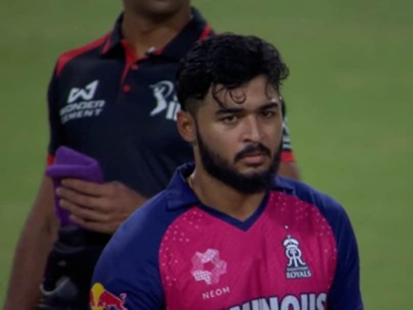 Riyan Parag Gives Teammate Cold Staredown As Two RR Batters Depart For Ducks In One Over