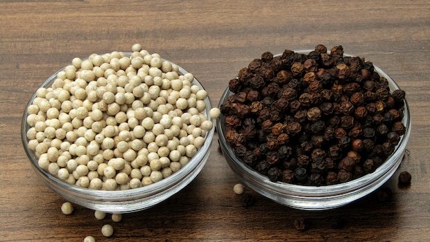 White Pepper Vs. Black Pepper: What Makes Them Different From One Another?
