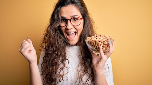 5 Anti-Ageing Vegetarian Foods You Need For Healthier Skin