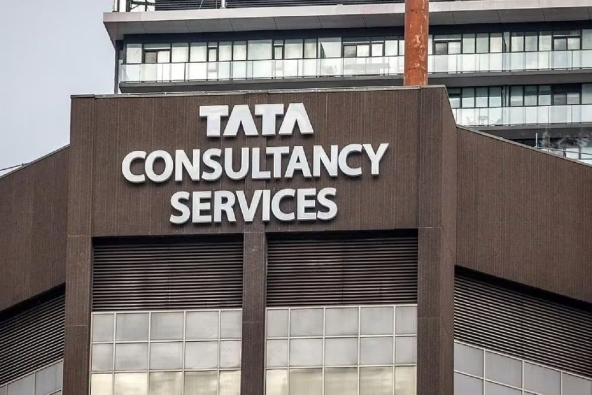 TCS Likely To Suspend Salary Hikes, Freeze Hiring Amid Cost-Cutting Drive: Report