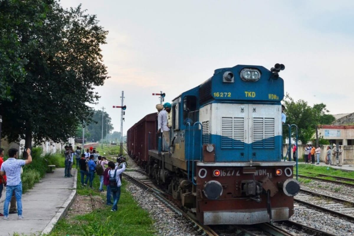 RVNL Shares Rise 4% On Rs 404 Crore East Coast Railway Project Win; Know Target Price