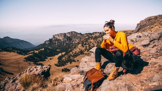 Love Hiking? Do Not Forget To Carry These 10 Healthy Snacks With You