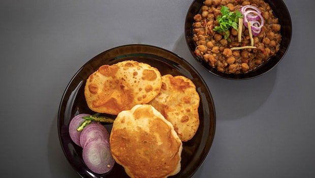 How To Make Punjabi Chole Bhature: The Complete Guide