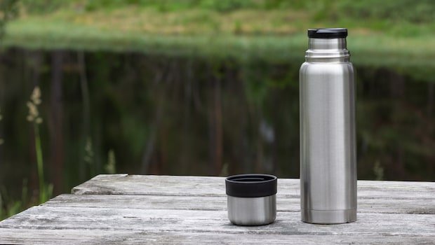 Does Your Thermos Have A Foul Odour? Make It Smell Fresh Again With This Genius Hack